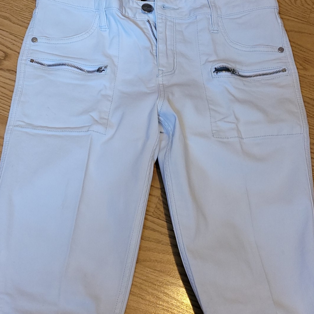 Jeans - Picture 3 of 4